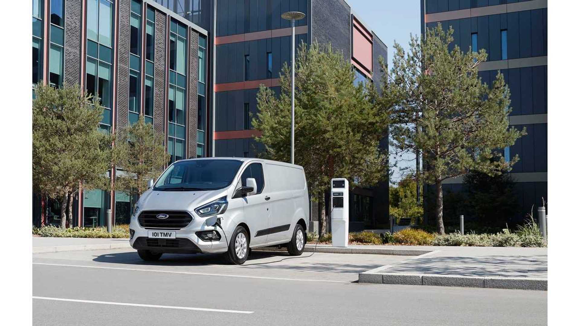 ford transit custom model range