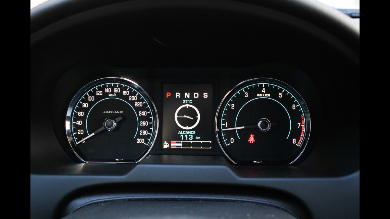 Avaliação: Jaguar XF Sport Luxury 2015 é predador em traje esporte-fino