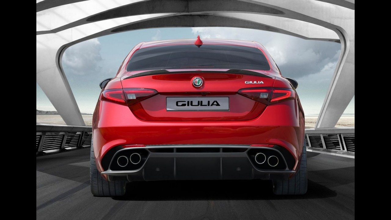Alfa Romeo diz que não se inspirou no Série 3 para fazer o novo Giulia