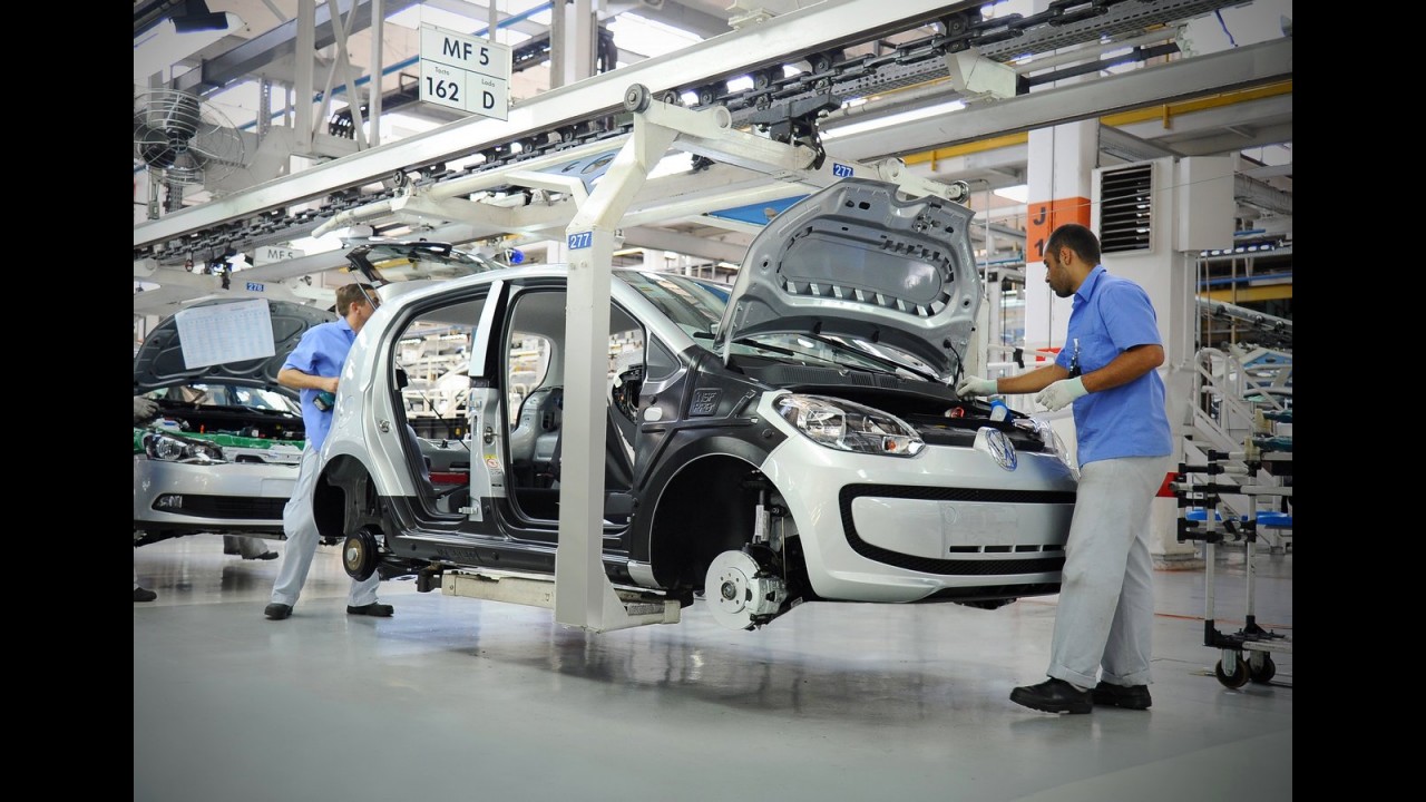 Volkswagen retoma produção no Brasil e pretende fazer 100 mil carros em 2 meses