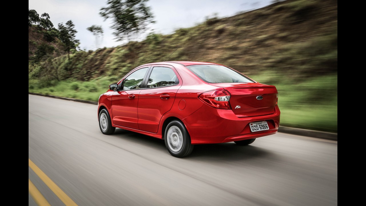 Sedãs de entrada: Prisma e Classic mostram extremos da Chevrolet em abril