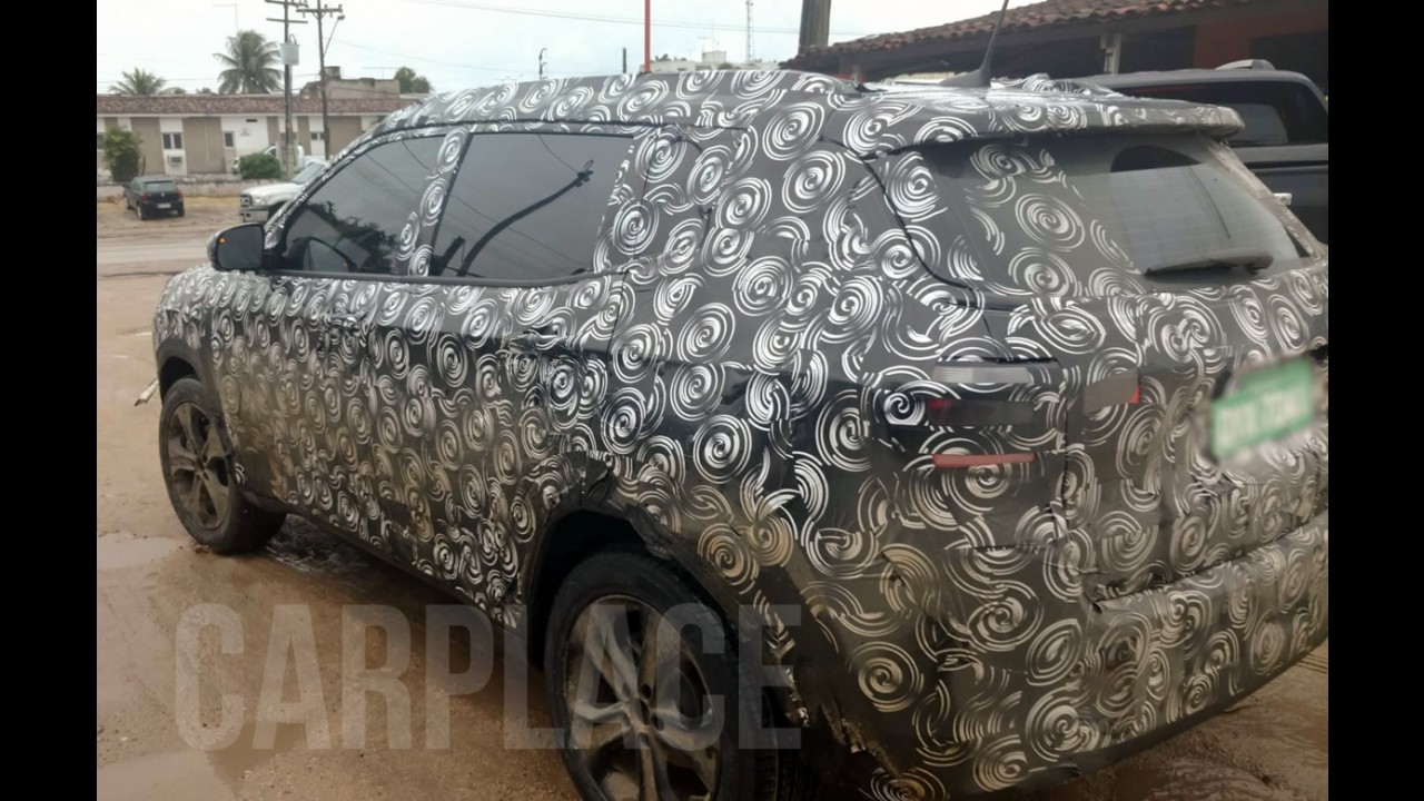Flagra: Confira fotos do novo Jeep Compass como você ainda não viu!