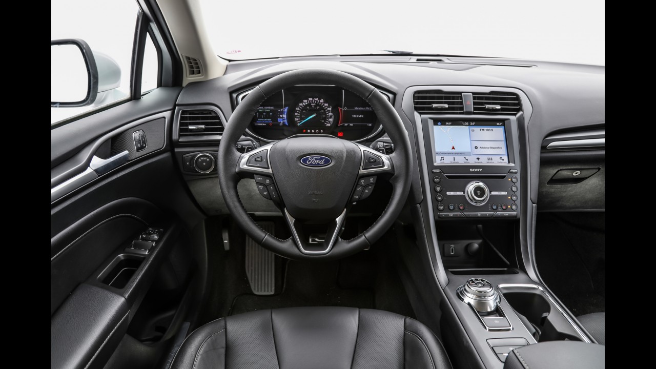 Teste CARPLACE: Ford Fusion 2017 evolui para manter o absolutismo