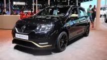 Salão do Automóvel: Renault apresenta conceitos Sandero RS Grand Prix e Duster Extreme