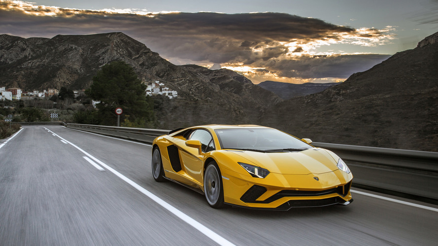 2017 - Lamborghini Aventador S