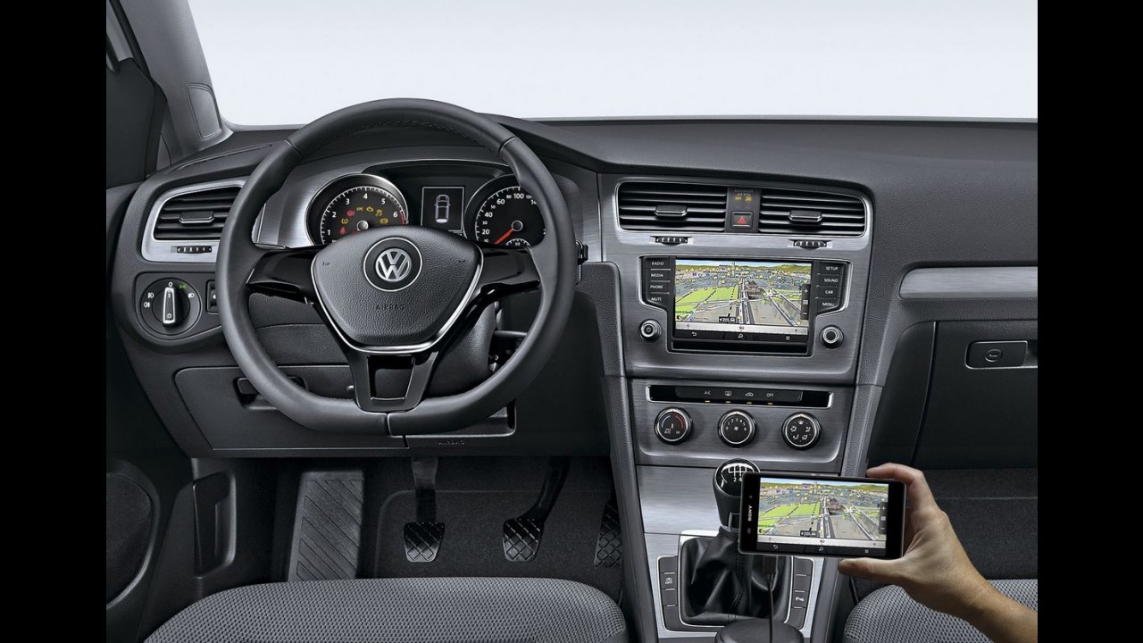 VW divulga versões e preços do Golf nacional: 1.6 parte de R$ 74.590