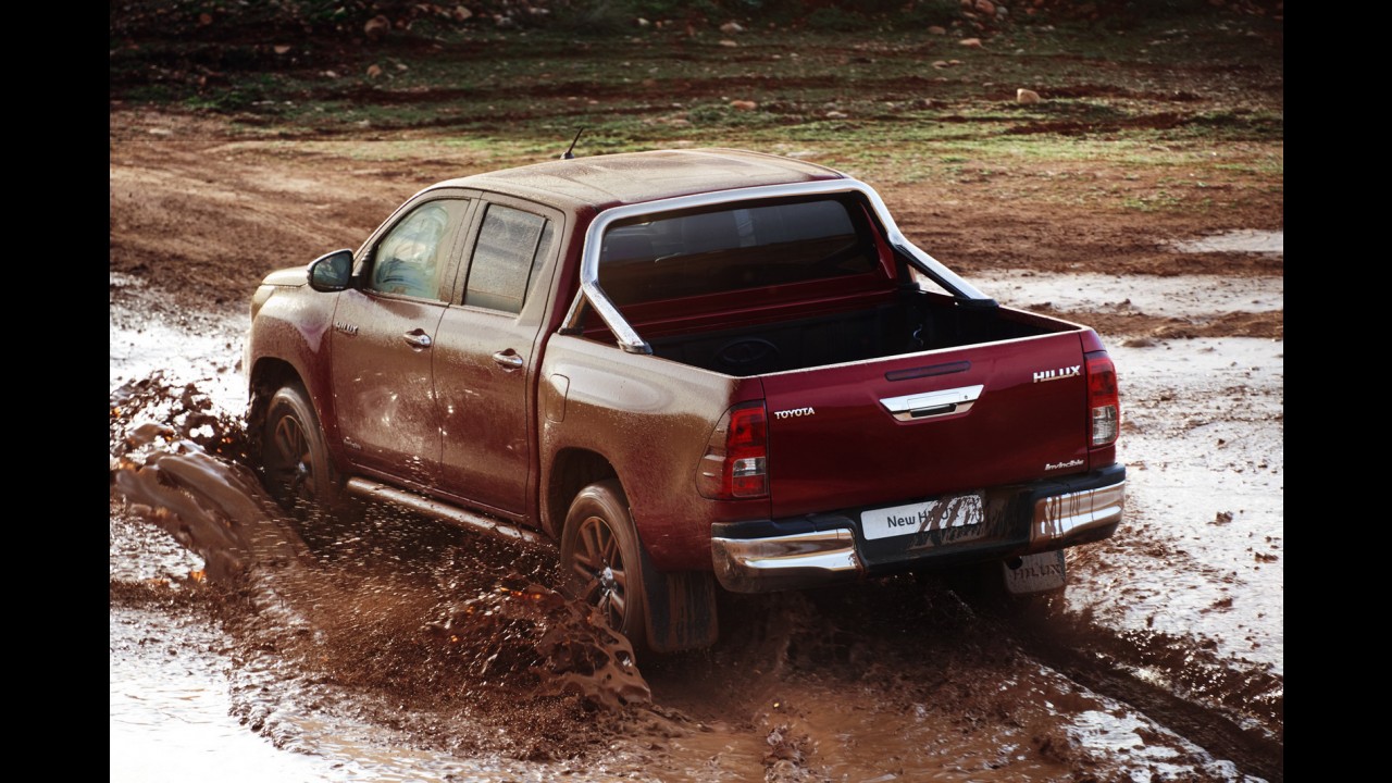 Nova Toyota Hilux estreia no Brasil na primeira semana de novembro