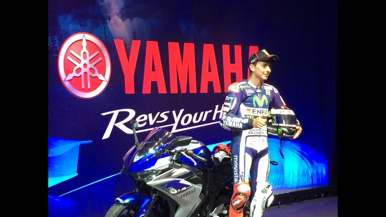 Yamaha lança R3 no Brasil com piloto Jorge Lorenzo - veja preços