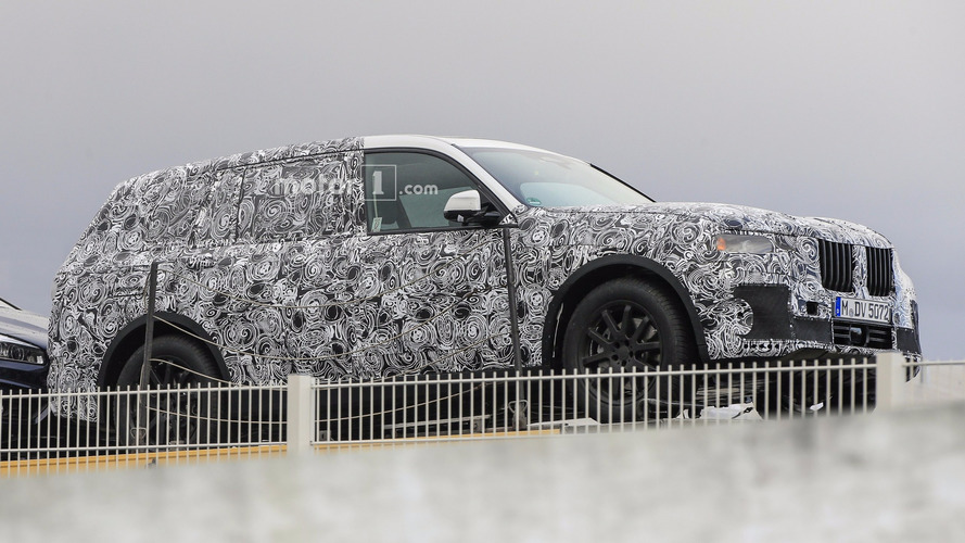 2019 BMW X7 spy photo