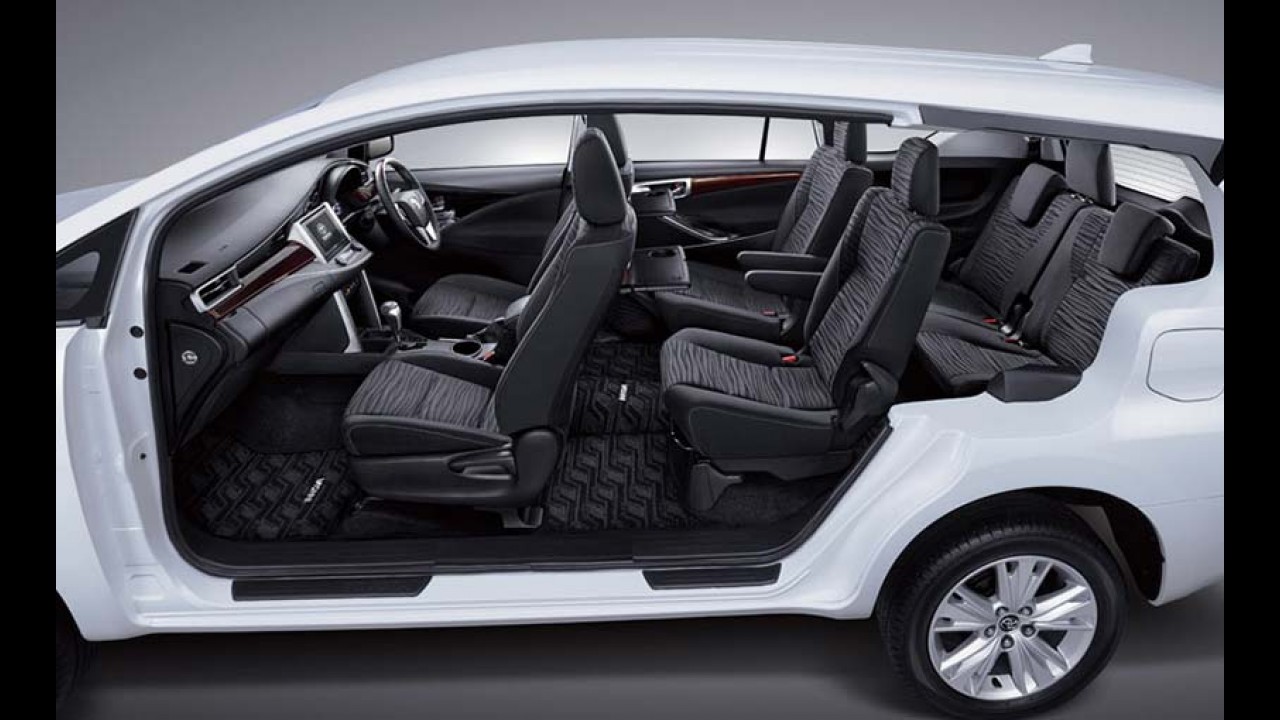 Prima da Hilux: minivan Toyota Innova pode ser produzida na Argentina