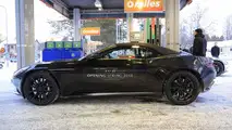 2018 Aston Martin DB11 Volante casus fotoğrafları
