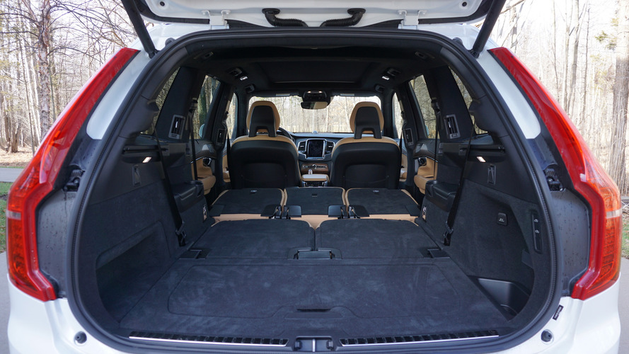 2017 Volvo XC90 T8: Review