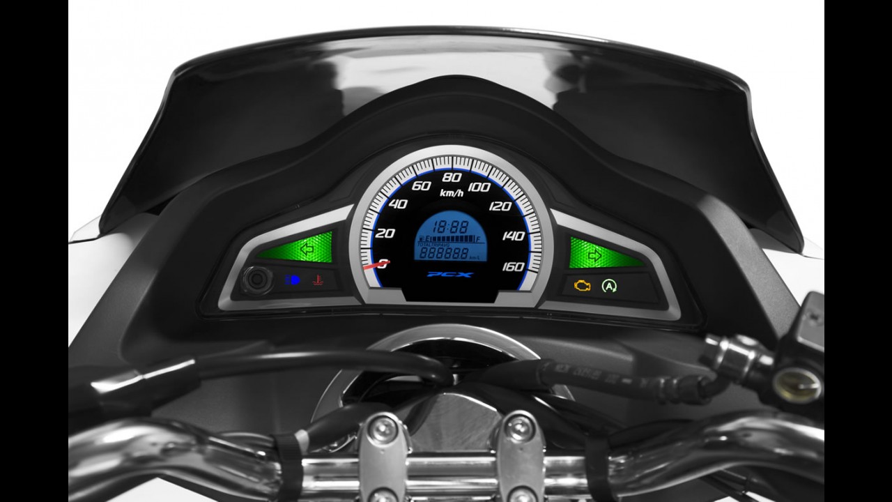 Honda PCX 2016 renova estilo e fica mais equipado - veja fotos
