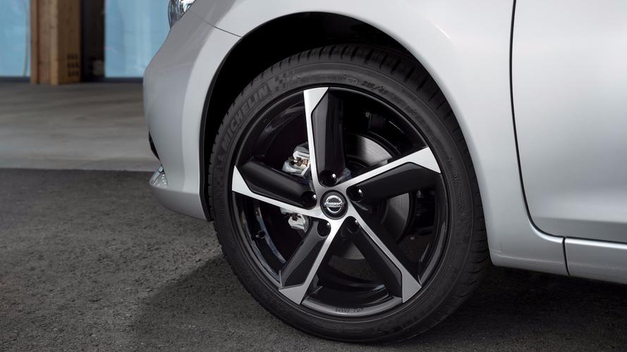 Nissan Pulsar Starlight Edition