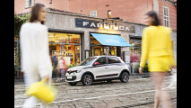 Nuova Renault Twingo fotografata da Dingo, Road Show Europeo