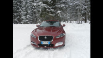 La Jaguar XF Sportbrake sulla neve
