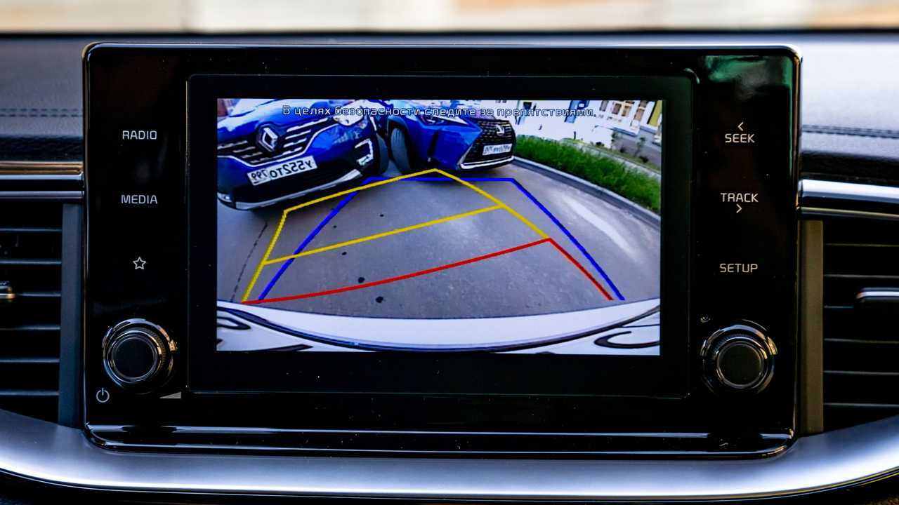 Kia XCeed, Renault Kaptur, Lexus UX
