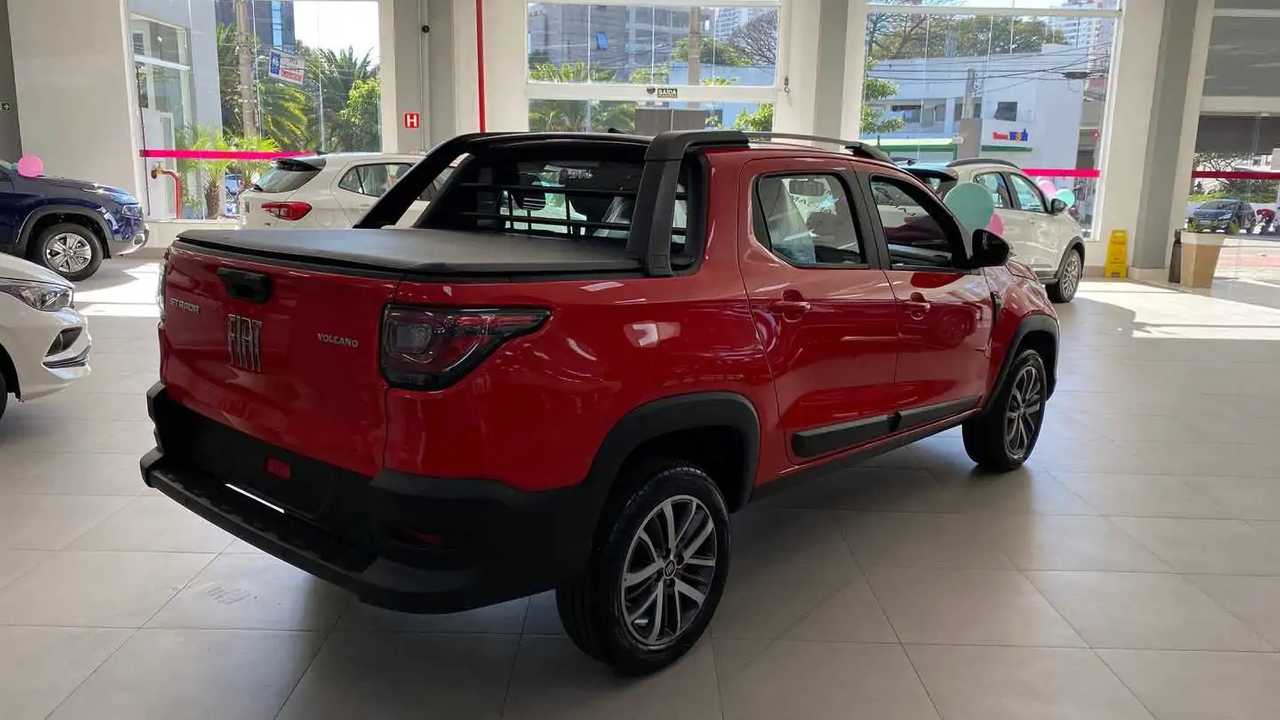 Fiat Strada Volcano 2021 (na loja)