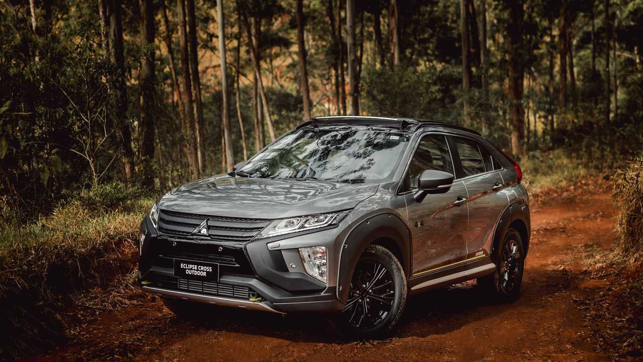Mitsubishi Eclipse Cross Outdoor