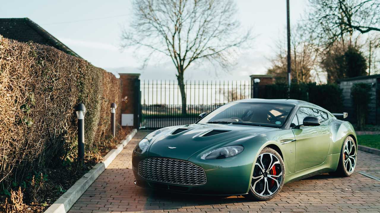 Aston Martin V12 Zagato de aluminio