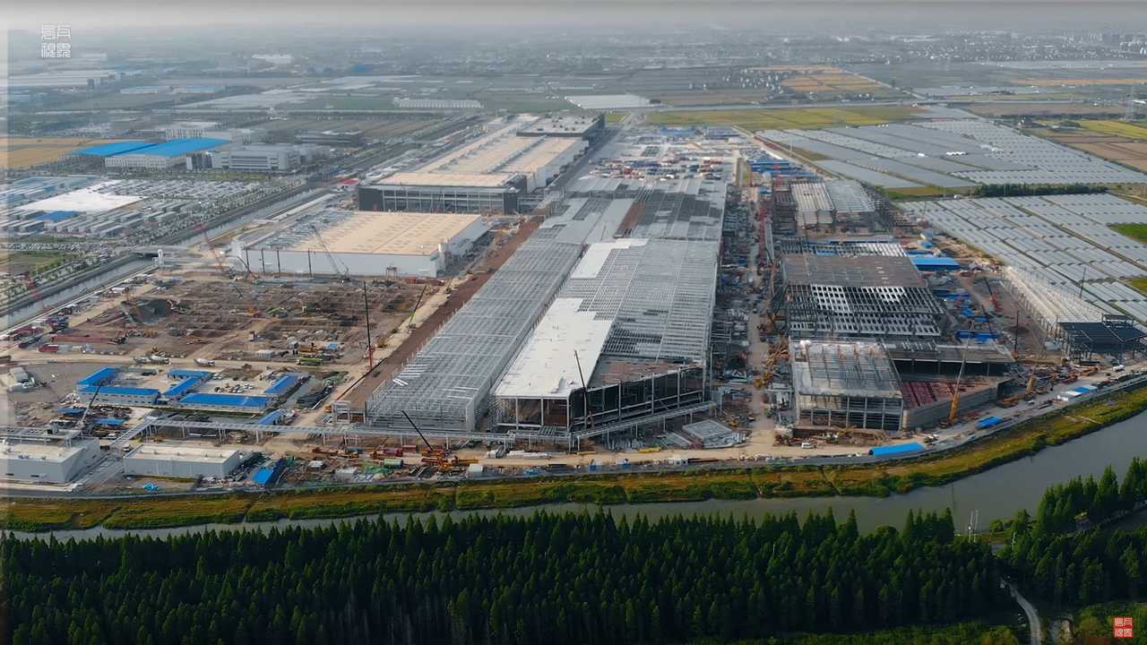 Tesla Gigafactory 3 (source: 乌瓦)