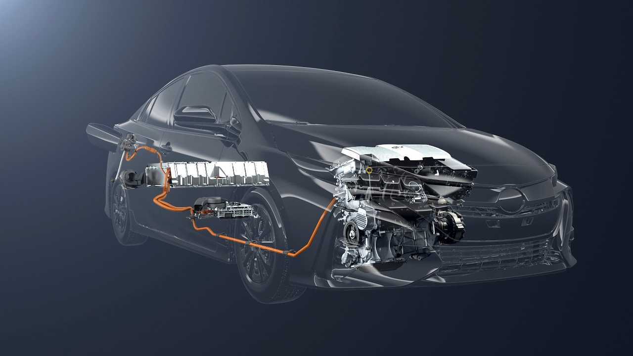 Auto elettriche e ibride, i trucchi per risparmiare energia