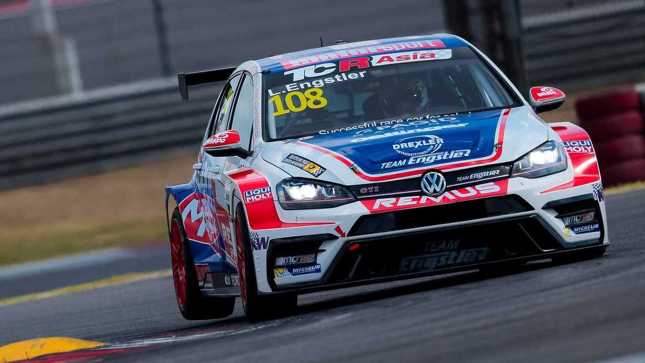 Luca Engstler auf der TCR Asia 2018