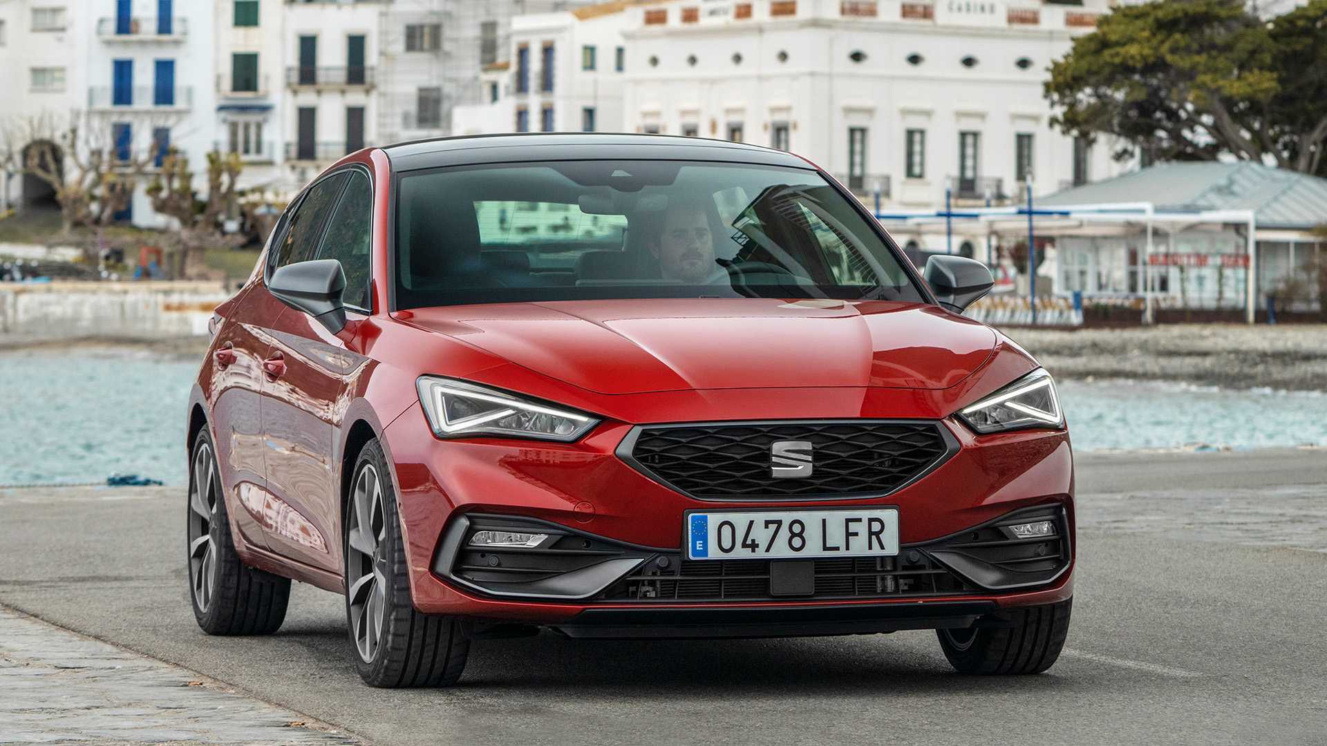 seat-leon-2020-on-location.jpg