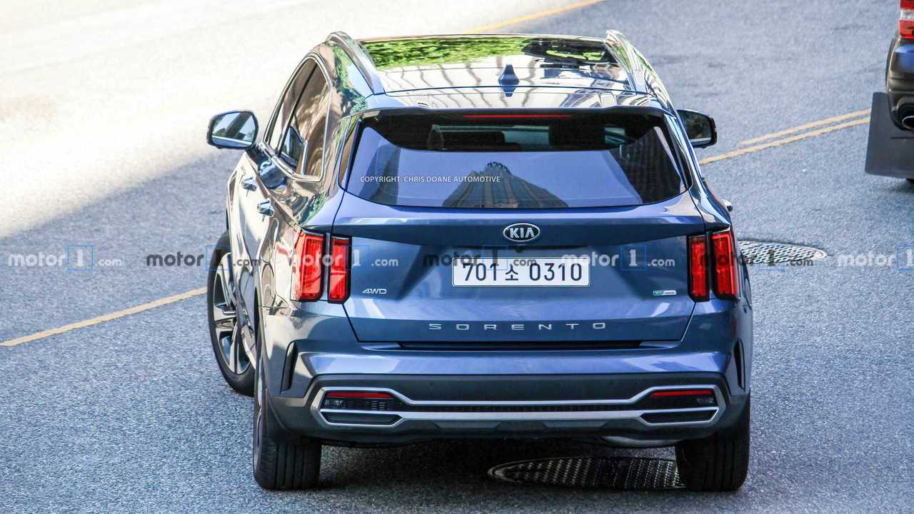 Kia Sorento 2021 - Flagra sem camuflagem