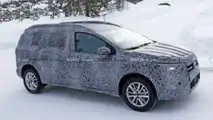 2022 Dacia Logan Stepway wagon spy photo