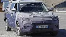 2016 SsangYong Tivoli seven-seat spy photo