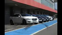 Jaguar, in pista con le R e la XJ Supercharged Supersport