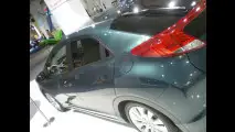 Nuova Honda Civic a Francoforte: com'è al tatto
