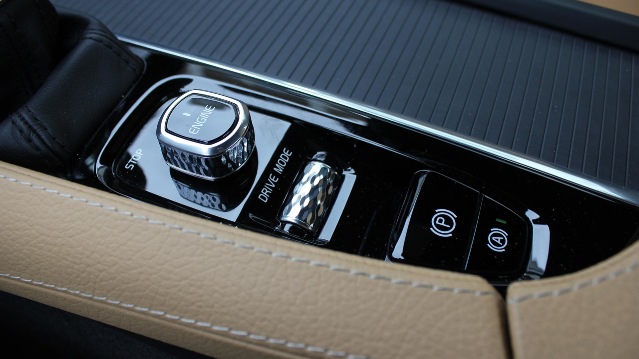 2017 Volvo S90: Review - 1824363