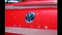 Genf 2017: Sitzprobe im neuen VW Arteon