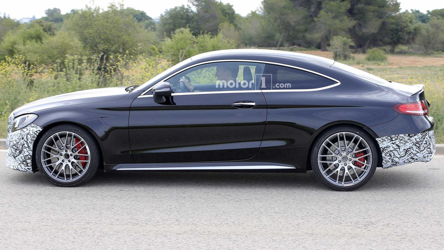 Mercedes-AMG C63 Coupe facelift spy photo