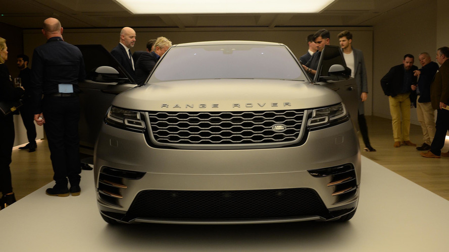 2018 Land Rover Range Rover Velar: Live