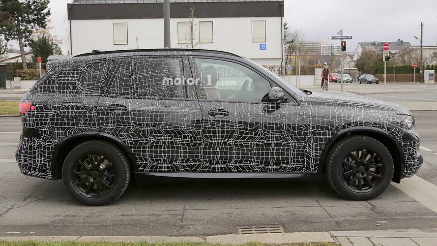 2019 BMW X5 spy photo