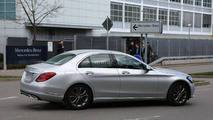 Makyajlı Mercedes C Sınıfı casus fotoğrafları
