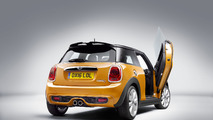 Mini with scissor doors