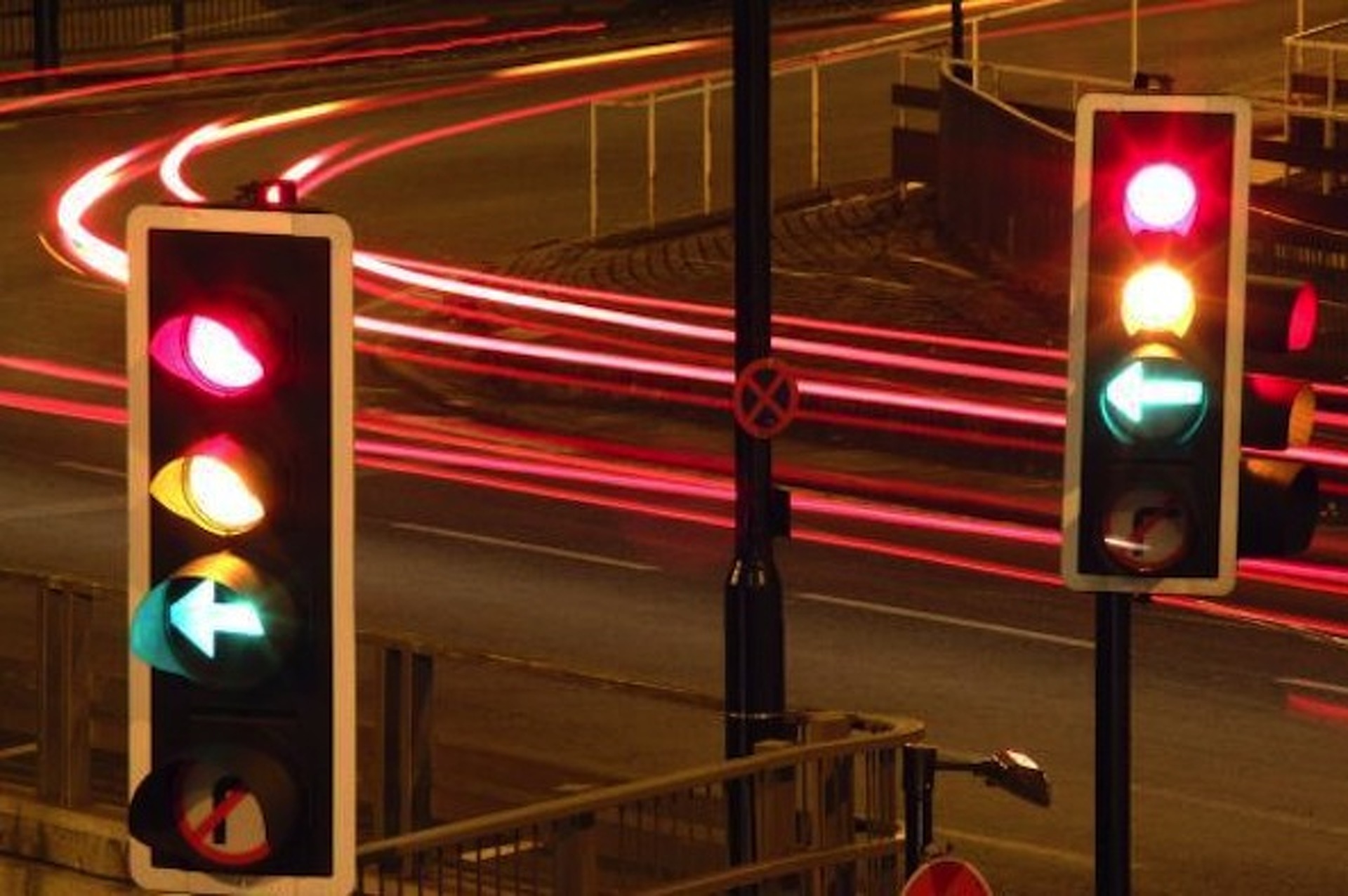 Why Are Traffic Lights Red, Green and Yellow?