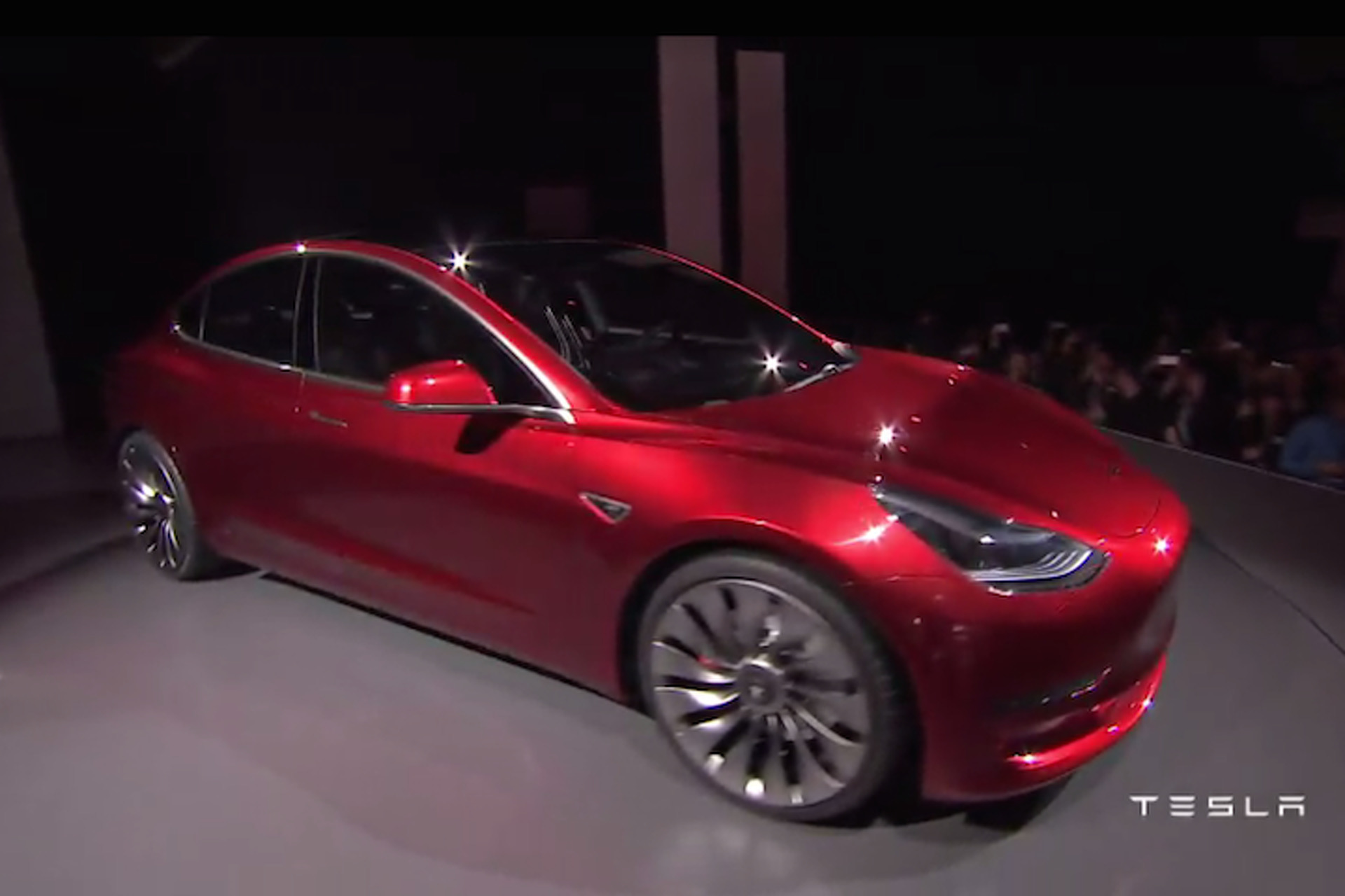 Tesla Introduces $35,000 Model 3 With 215-Mile Range