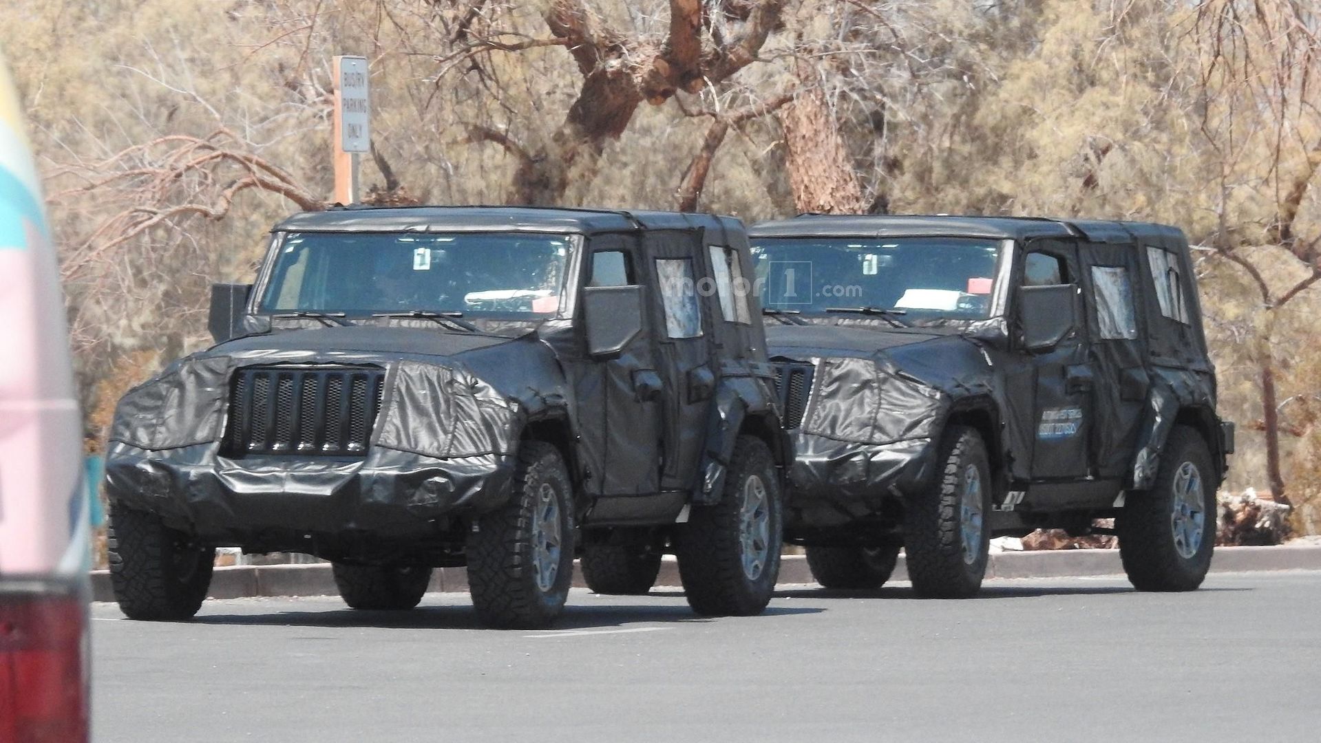 2018 Jeep Wrangler Hides Evolutionary Design Underneath Thick Camo