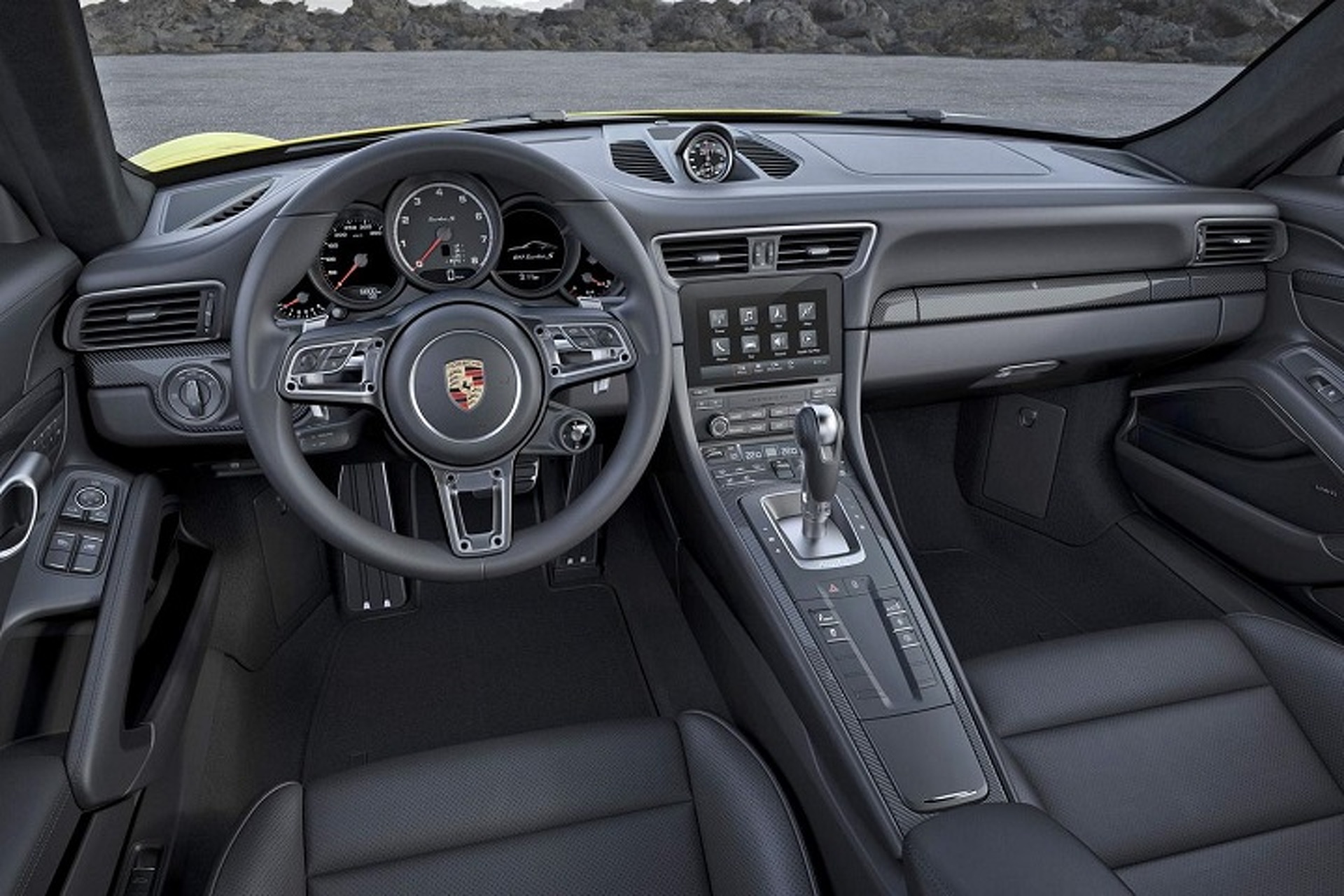 The New Porsche 911 Turbo is Mind-Bendingly Fast