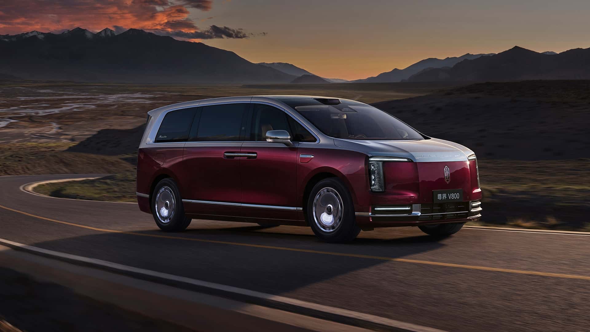 Minivan de Lujo China de $150,000 Presenta Grave Fallo en Frenos