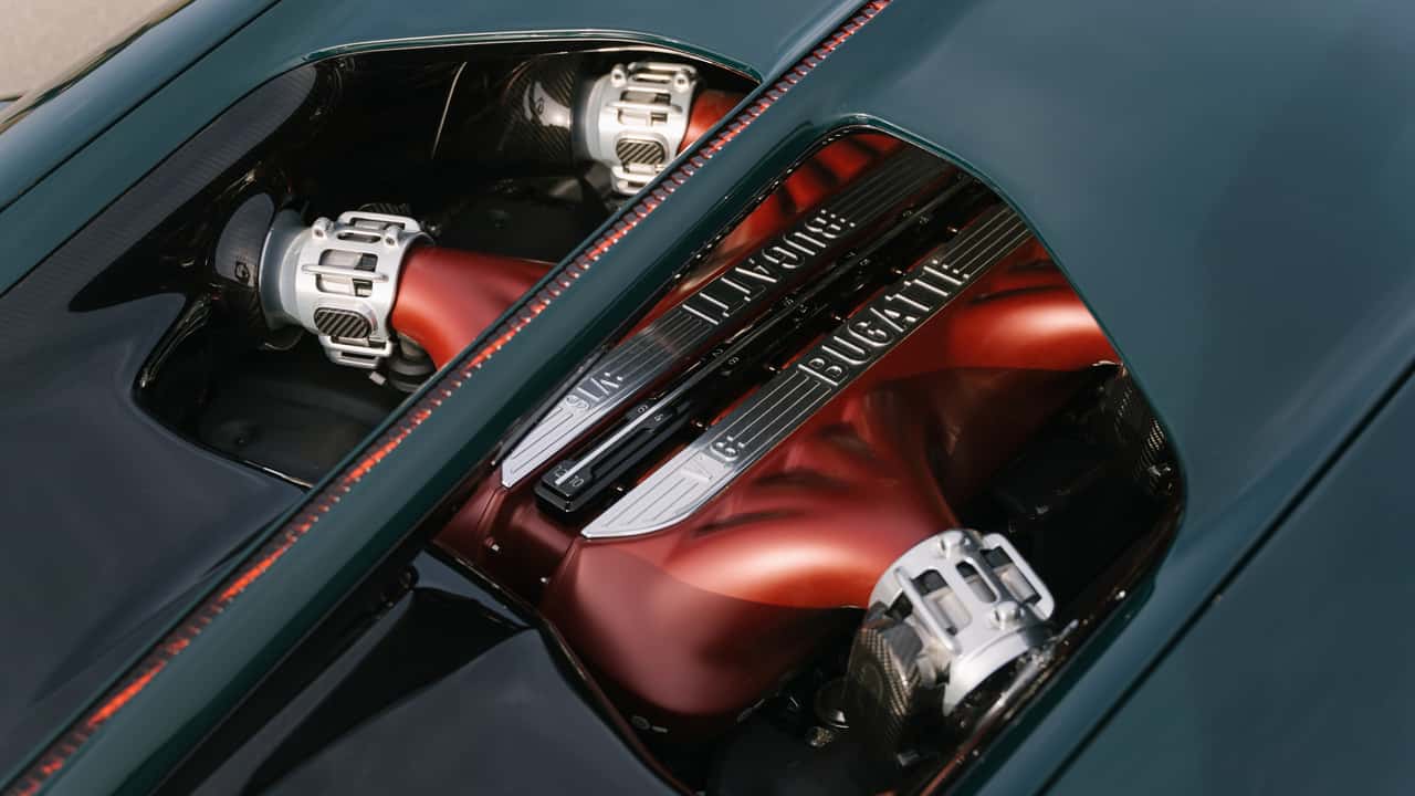 Este é o ronco do Bugatti Tourbillon V16 a 9.000 rpm