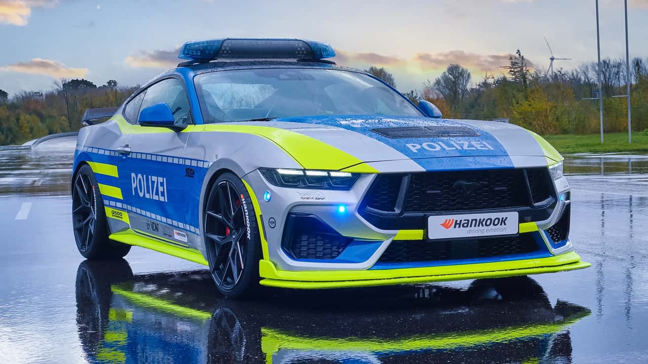 Avete mai immaginato una Mustang come auto della polizia?