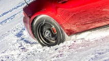 Mazda MX-5, la prova (di traverso) sulla neve