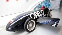 Opel LOVE 2025 exposición en Mobility City Zaragoza