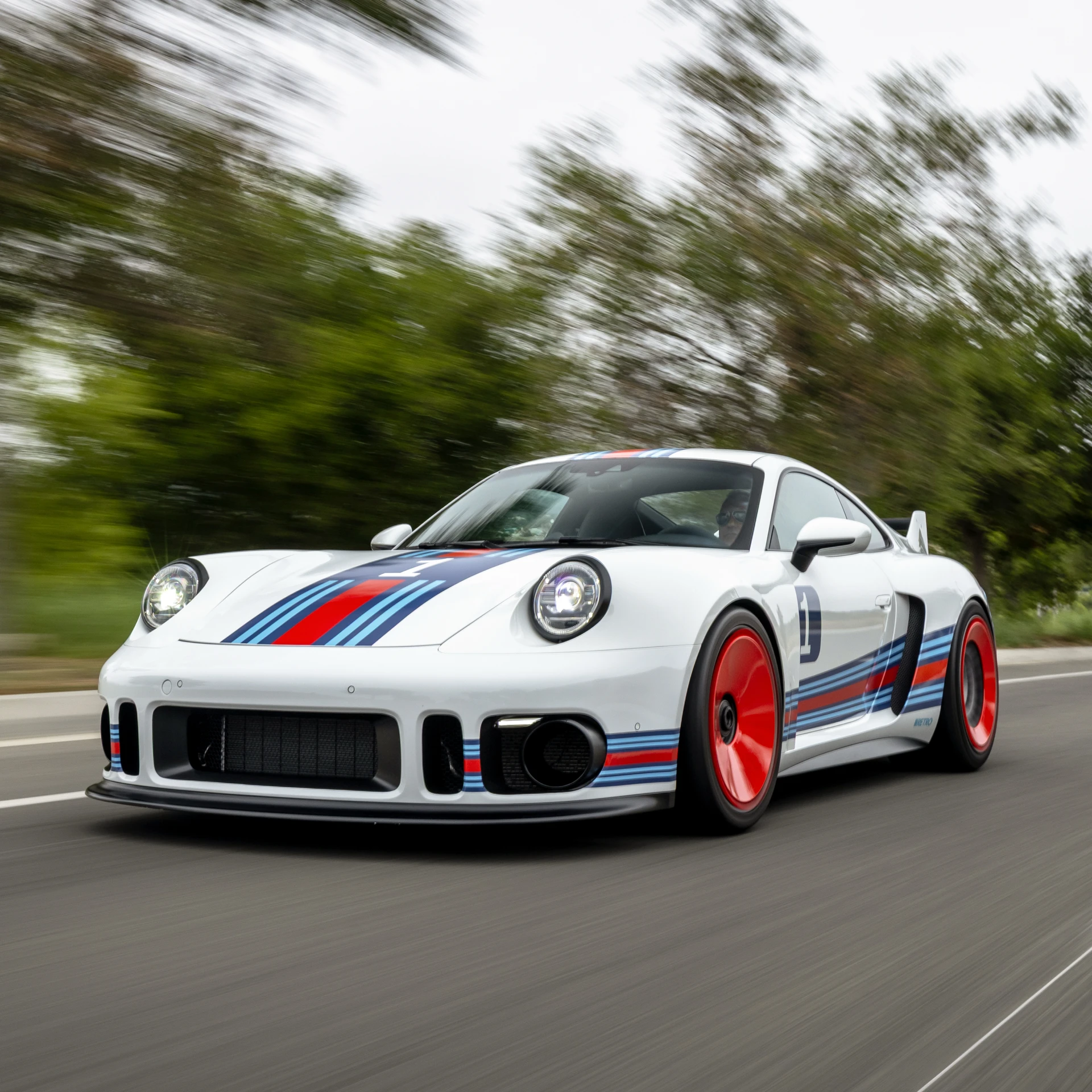 Rezvani's Retro-Themed 911 Is Cooler Than Most Actual Porsches